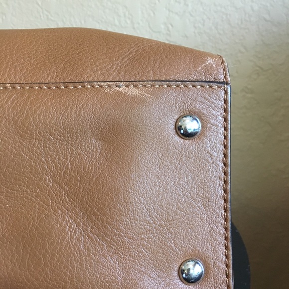 Michael Kors Large Leather Hamilton Bag - Picture 7 of 8